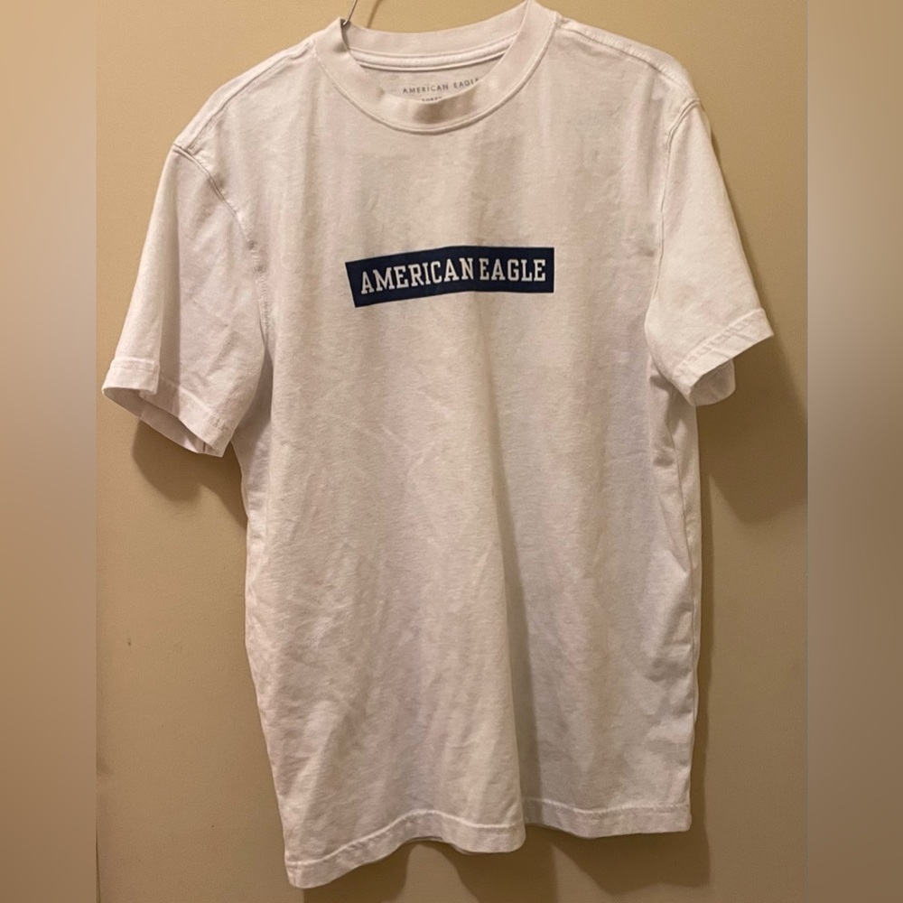 American Eagle T-Shirt Size Small